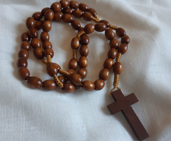 Rosario de Madera